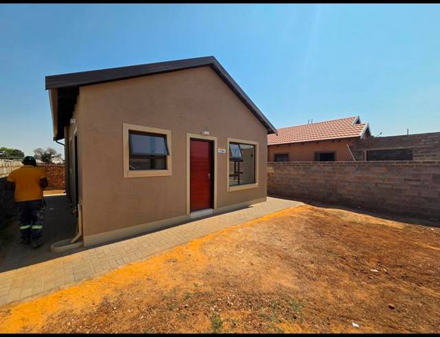 3 BEDROOM HOUSE FOR SALE IN WINDMILL PARK